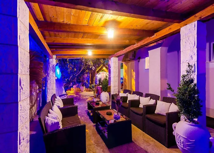 Apartman Aura - Comfort 8 With Shared Swimming Pool Dubrovnik