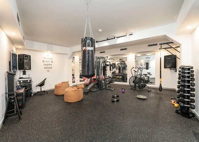 Aura - Comfort 8 With Shared Swimming Pool Ragusa